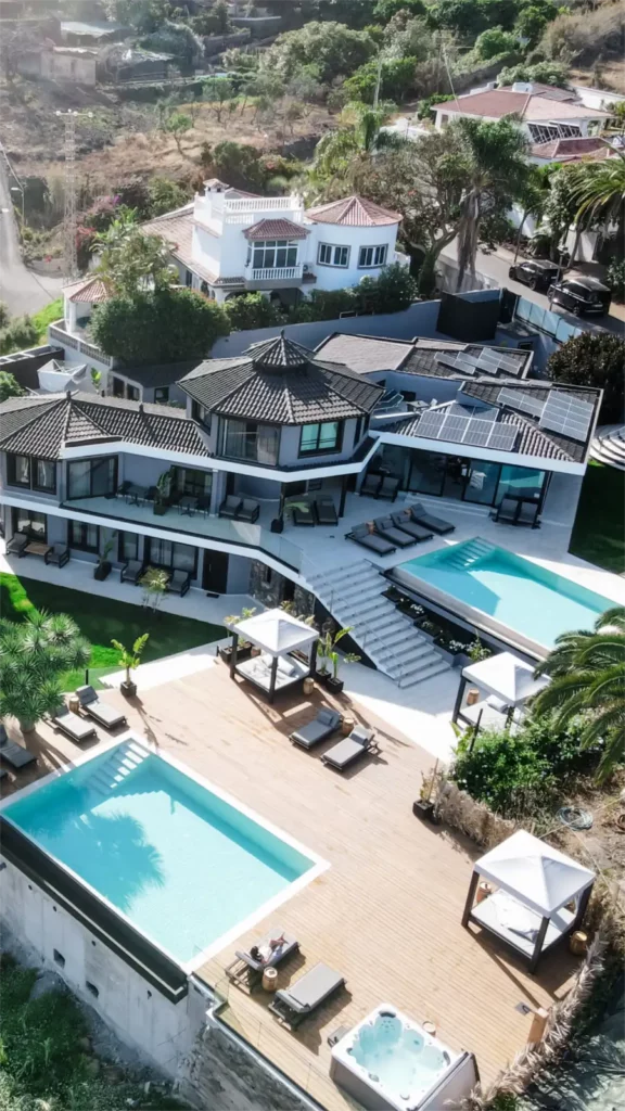 Aerial view of the Villa Crone finca
