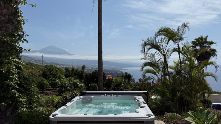Idromassaggio riscaldato con vista sull’Atlantico e sul Teide
